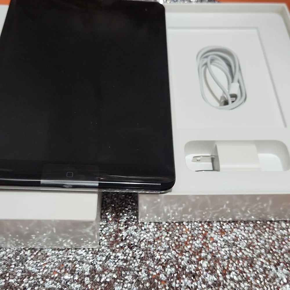 Apple I-Pad Mini WiFi 16GB black
